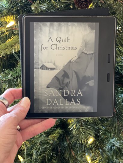 A Quilt for Christmas book