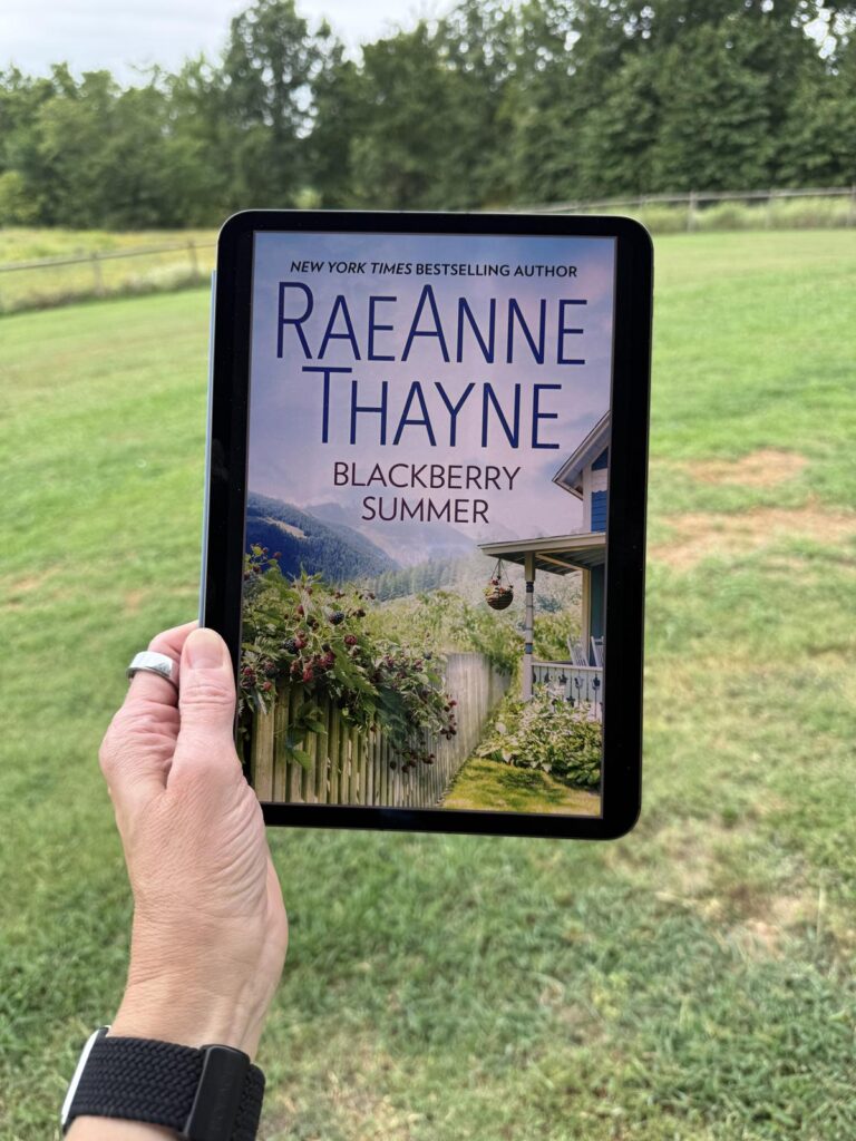 Blackberry Summer by RaeAnne Thayne book review