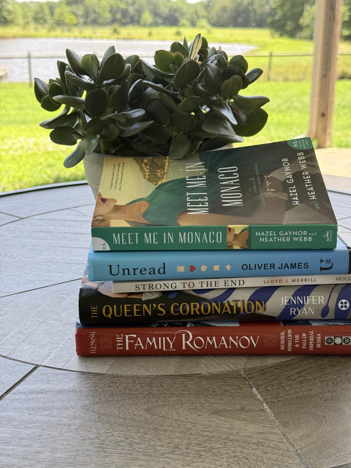Stack of books read in Jue